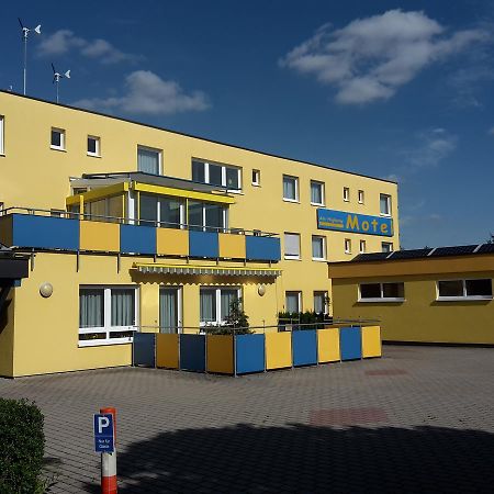 Motel Am Highway Althengstett Zewnętrze zdjęcie