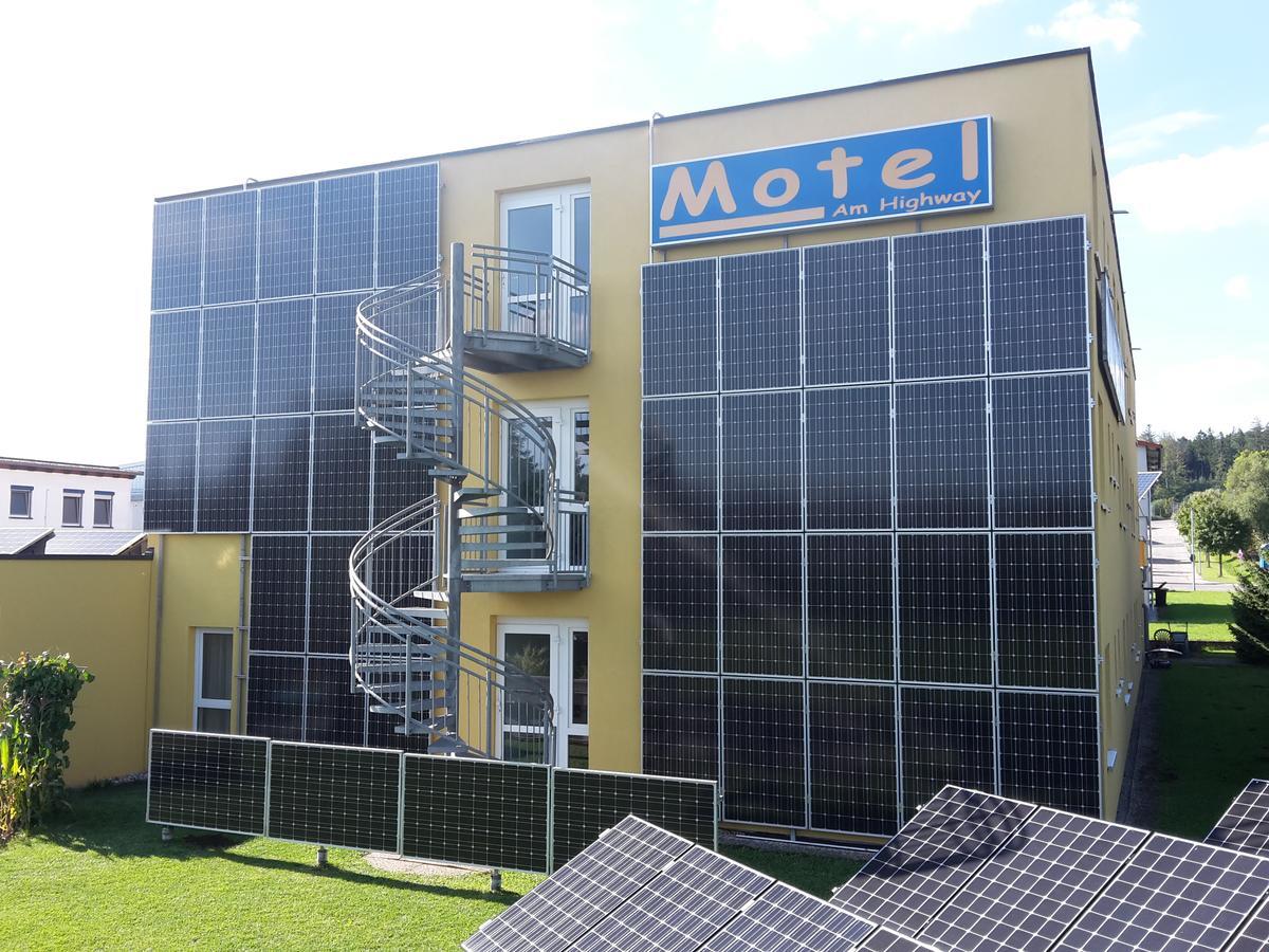 Motel Am Highway Althengstett Zewnętrze zdjęcie